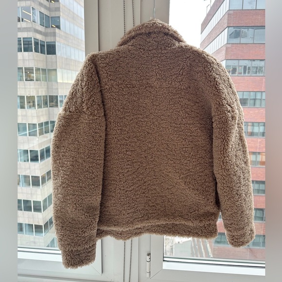 Beach Riot Laurie Sherpa Jacket in Warm Taupe - Picture 3 of 4